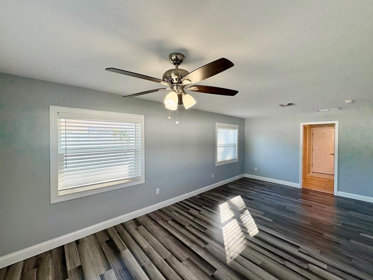 Image 21 of 30 For 1201 86th Avenue N