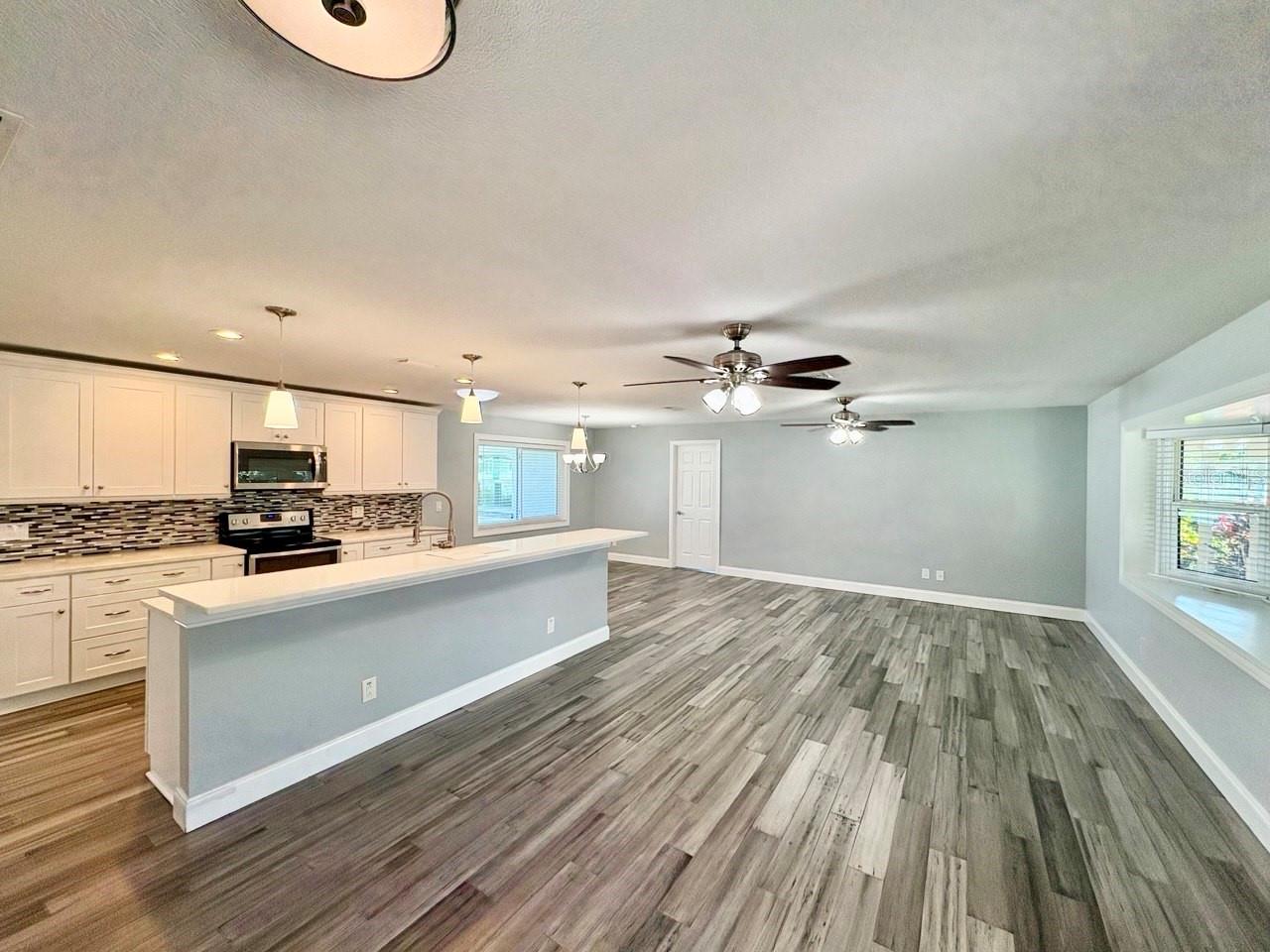 Image 4 of 30 For 1201 86th Avenue N