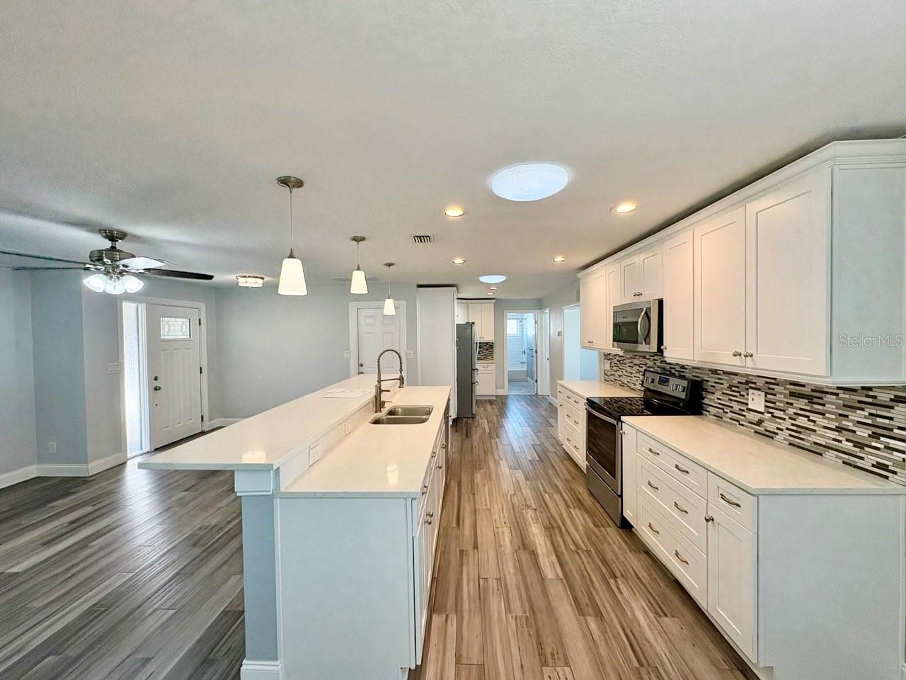 Image 8 of 30 For 1201 86th Avenue N