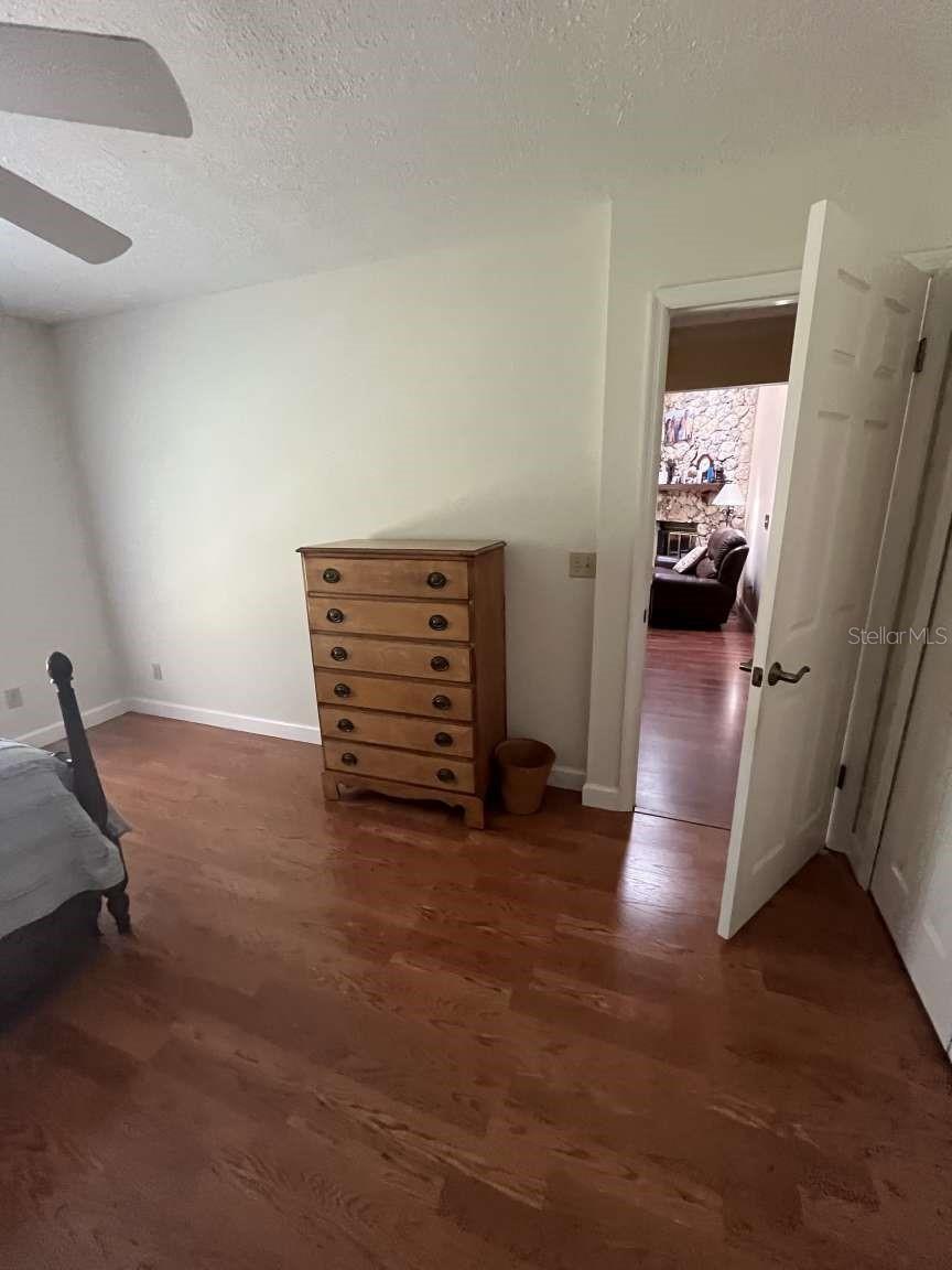 Image 16 of 24 For 7920 Dunstable Circle