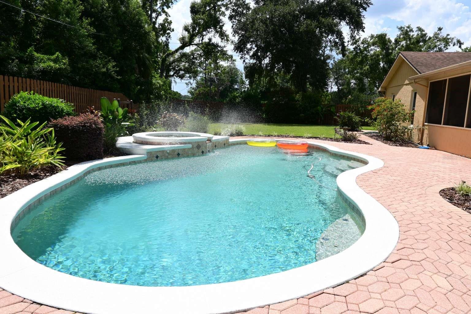 Image 23 of 24 For 7920 Dunstable Circle