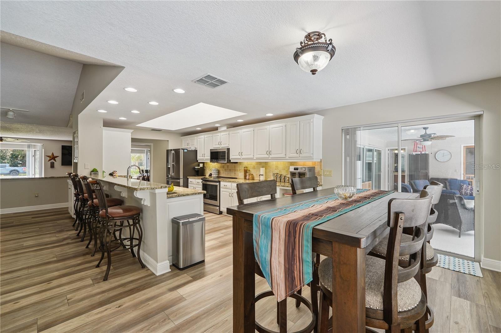 Image 6 of 72 For 4603 Lake In The Woods Drive