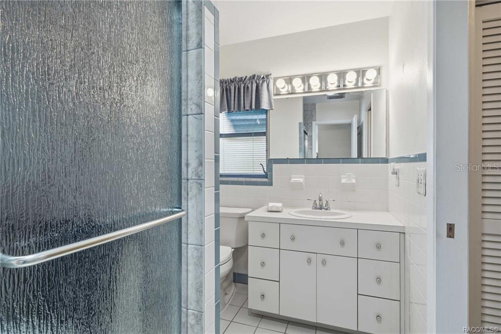 Image 19 of 37 For 8709 Sandpiper Drive