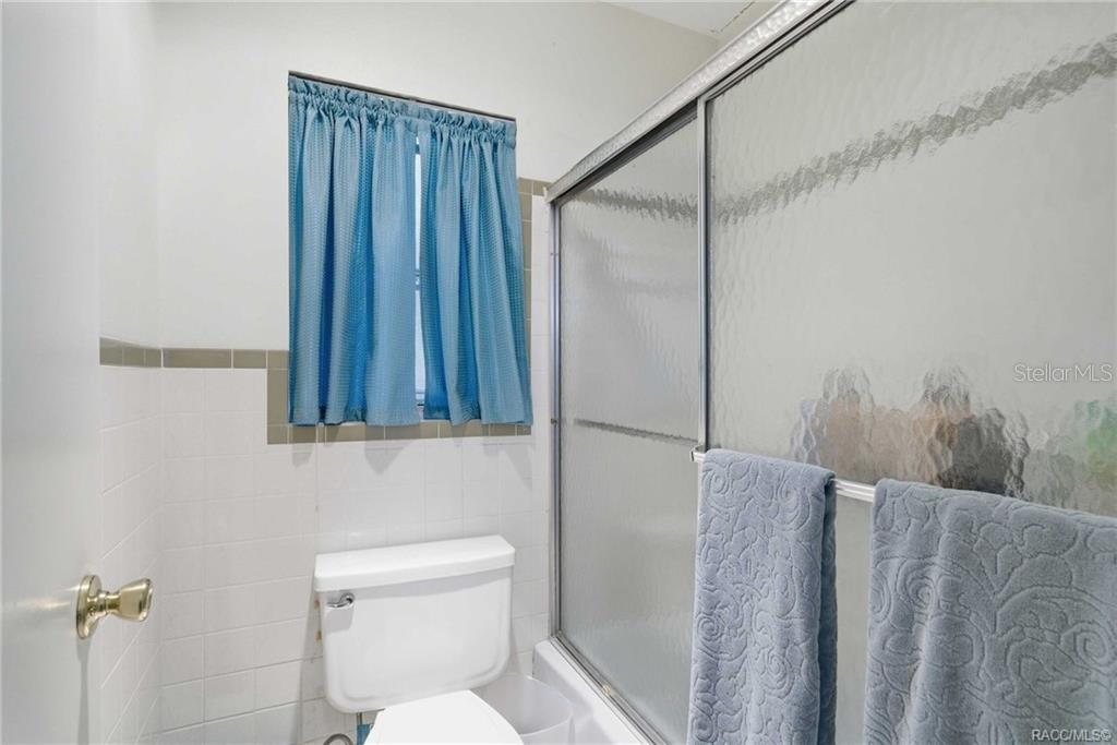 Image 24 of 37 For 8709 Sandpiper Drive