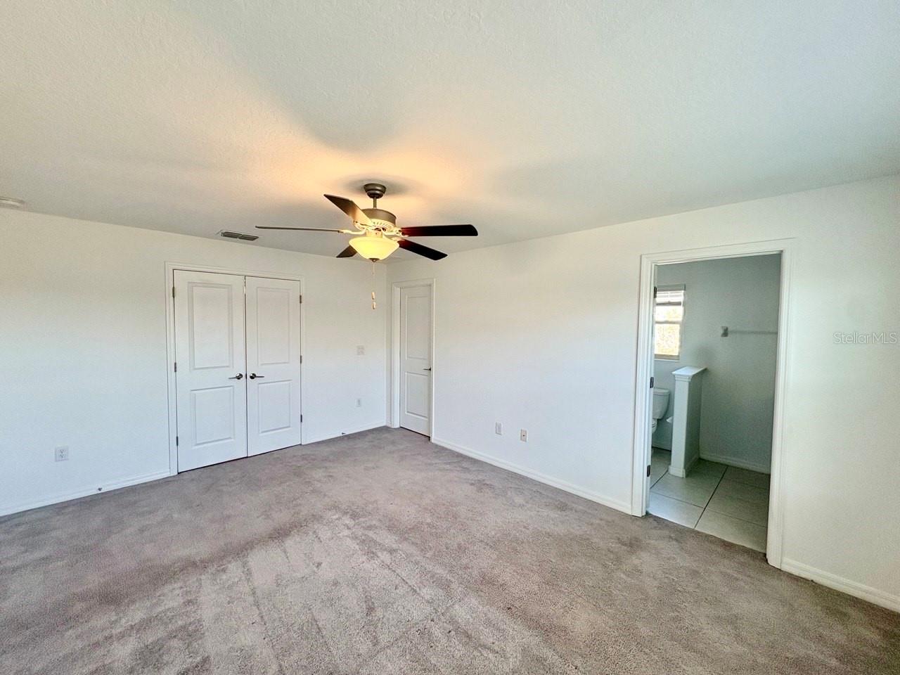 Image 16 of 28 For 14302 Editors Note Street