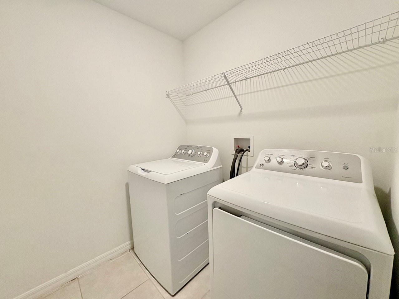 Image 22 of 28 For 14302 Editors Note Street