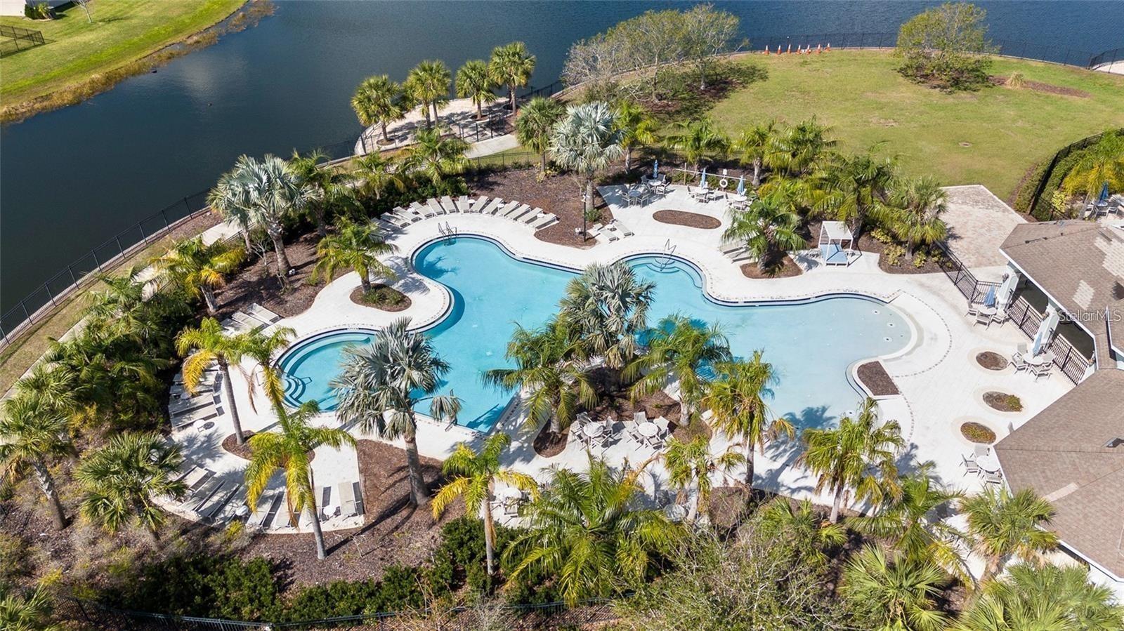 Image 27 of 28 For 14302 Editors Note Street