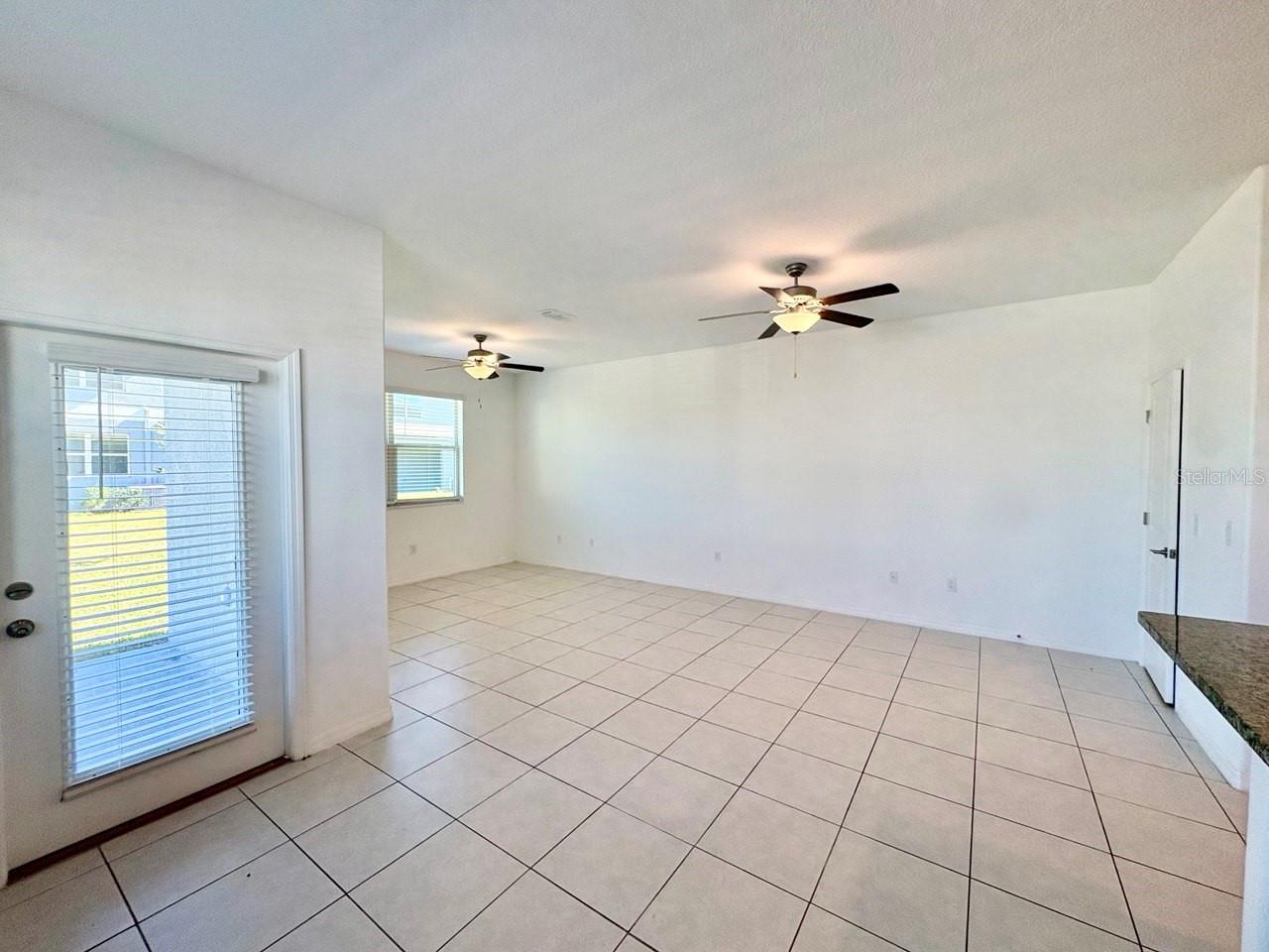 Image 9 of 28 For 14302 Editors Note Street