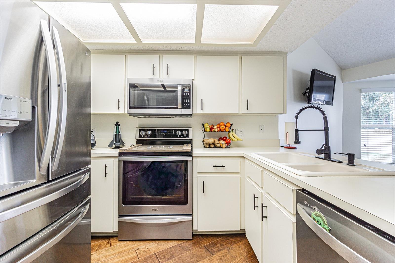 Image 15 of 41 For 7708 Merrily Way