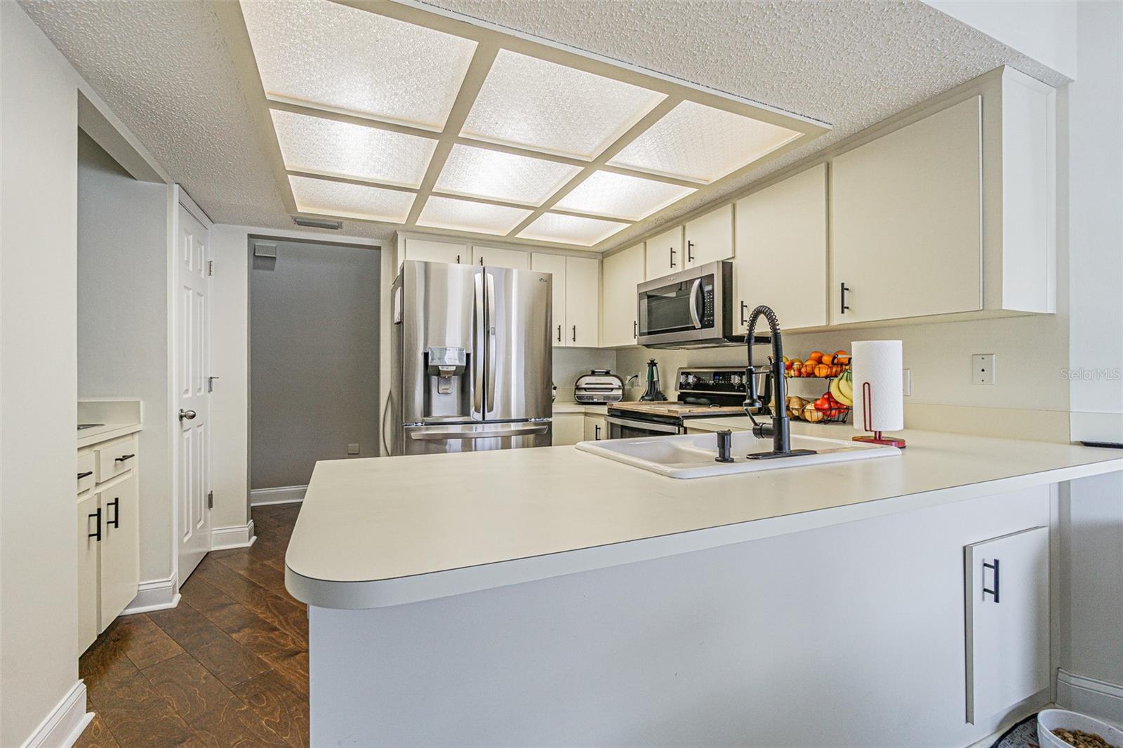 Image 19 of 41 For 7708 Merrily Way