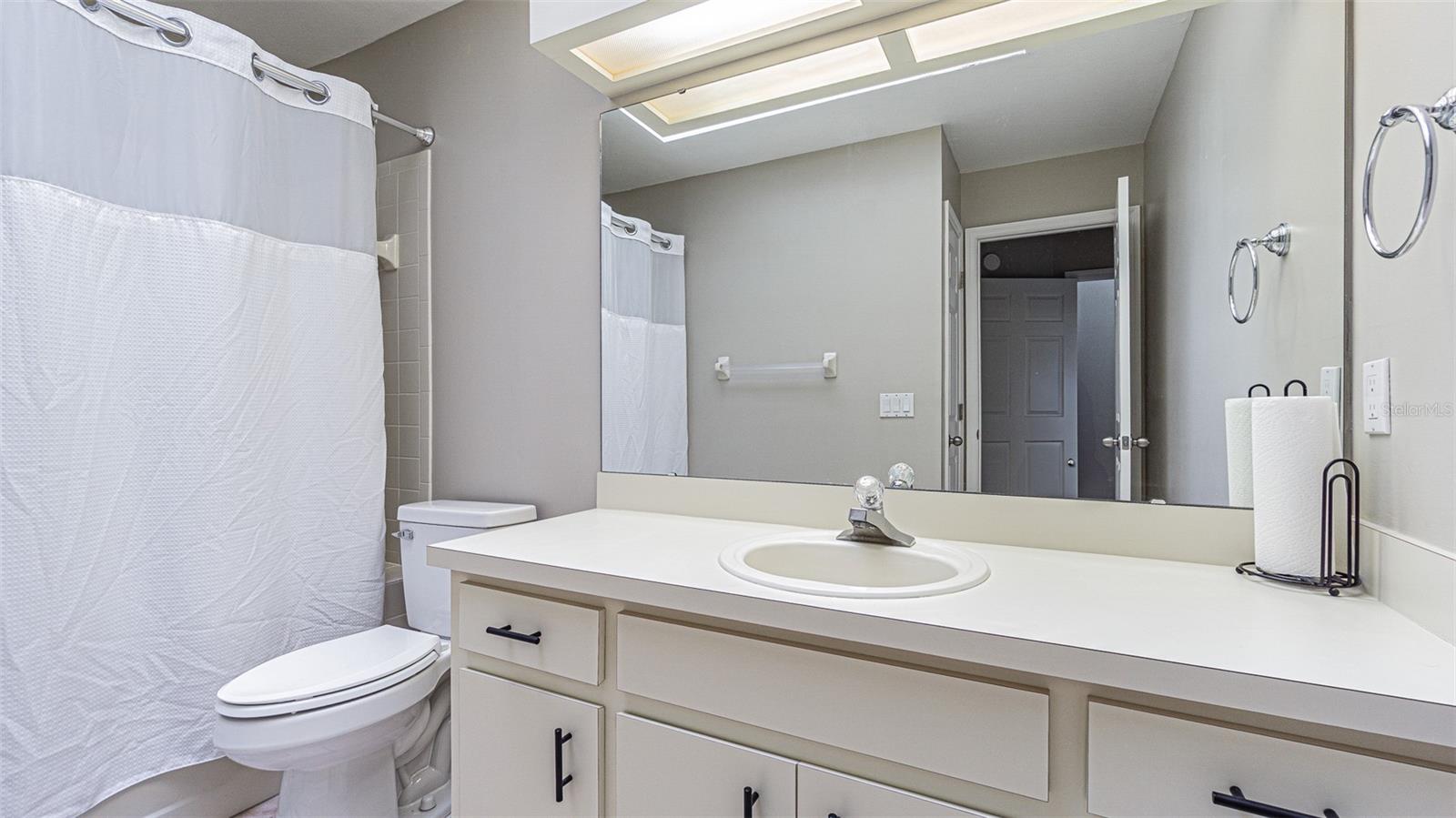 Image 28 of 41 For 7708 Merrily Way