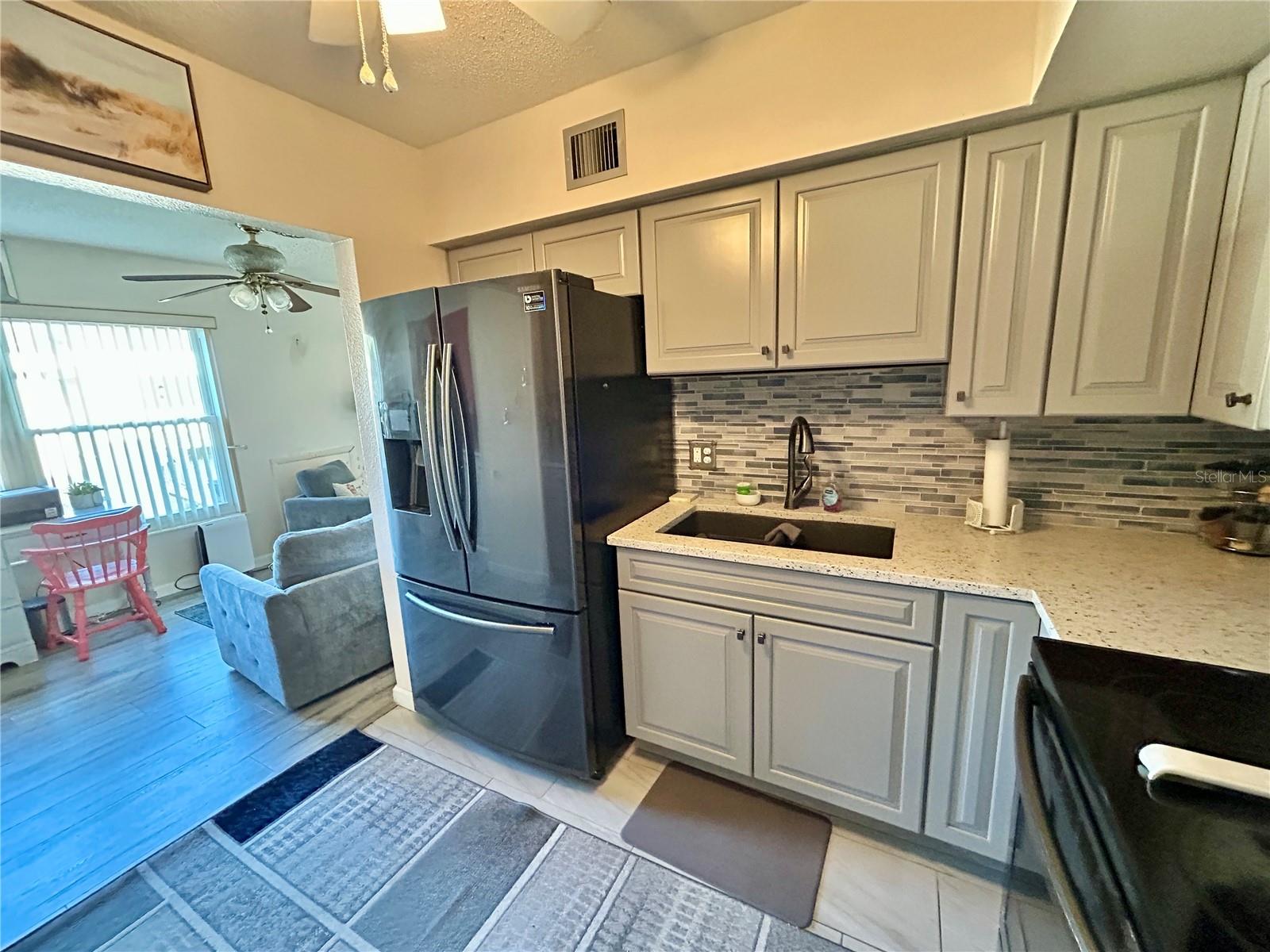 Image 12 of 50 For 2360 Irish Lane 46