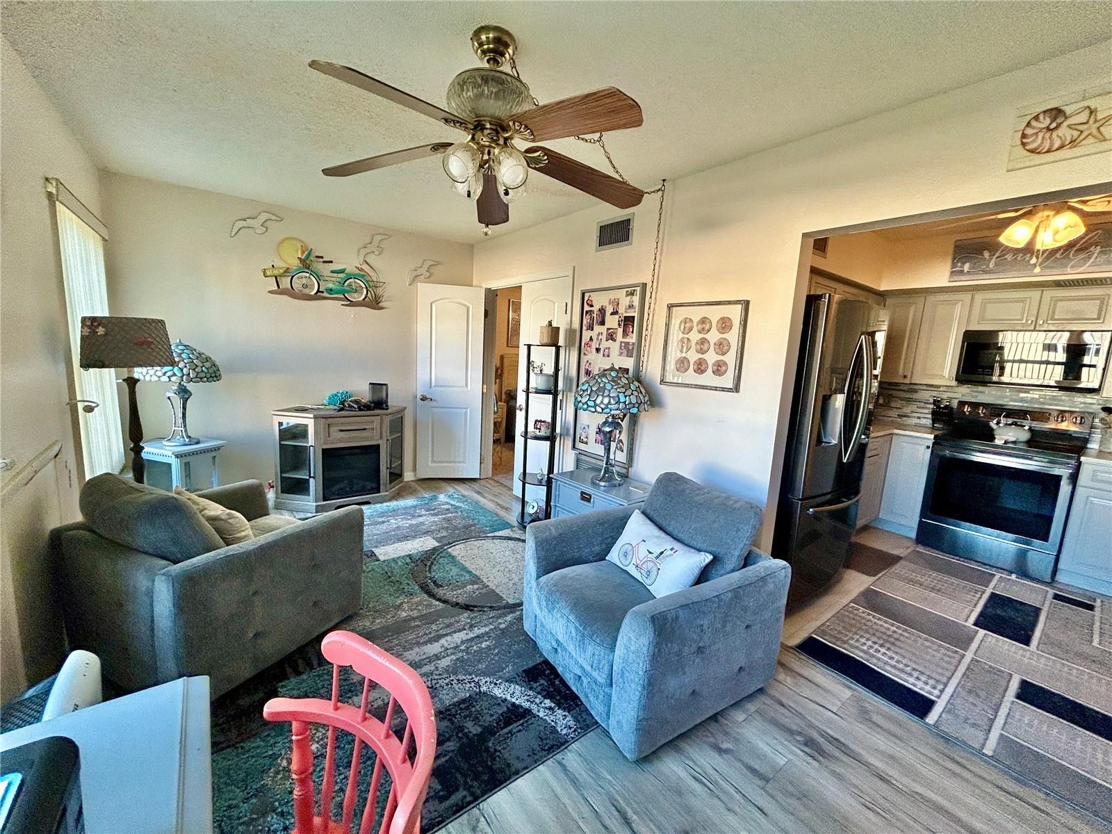 Image 14 of 50 For 2360 Irish Lane 46