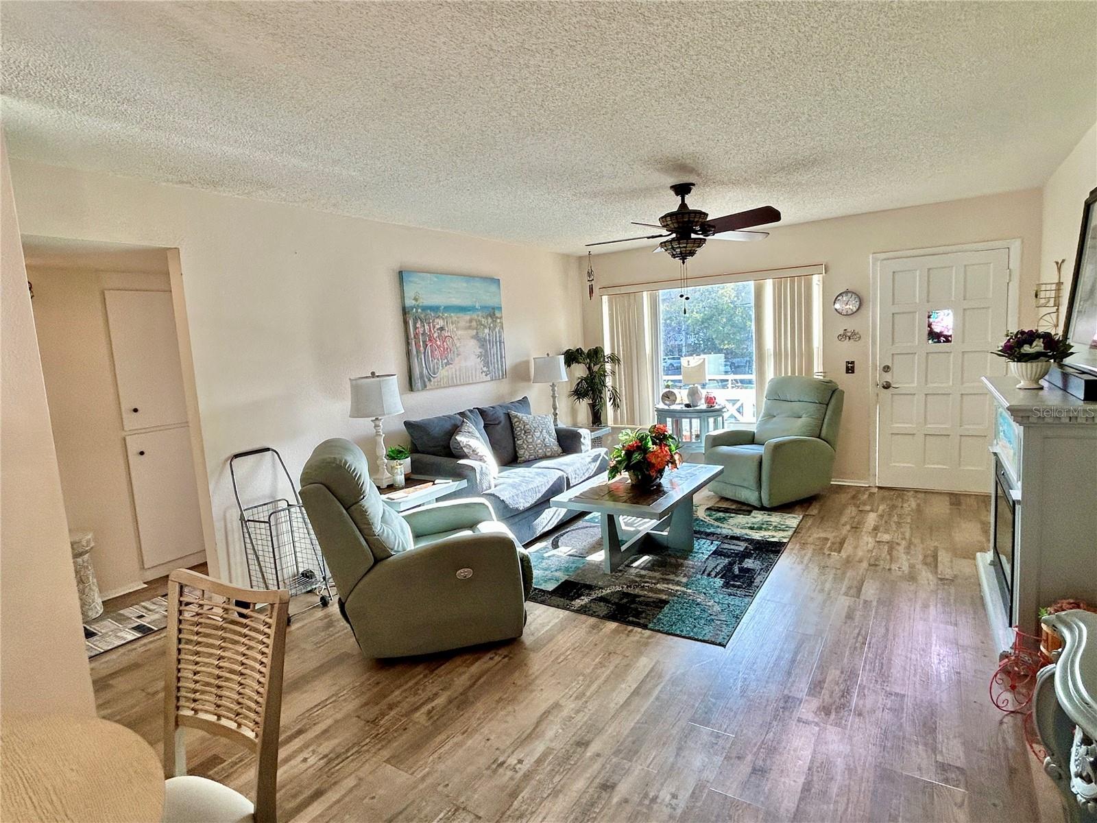 Image 8 of 50 For 2360 Irish Lane 46