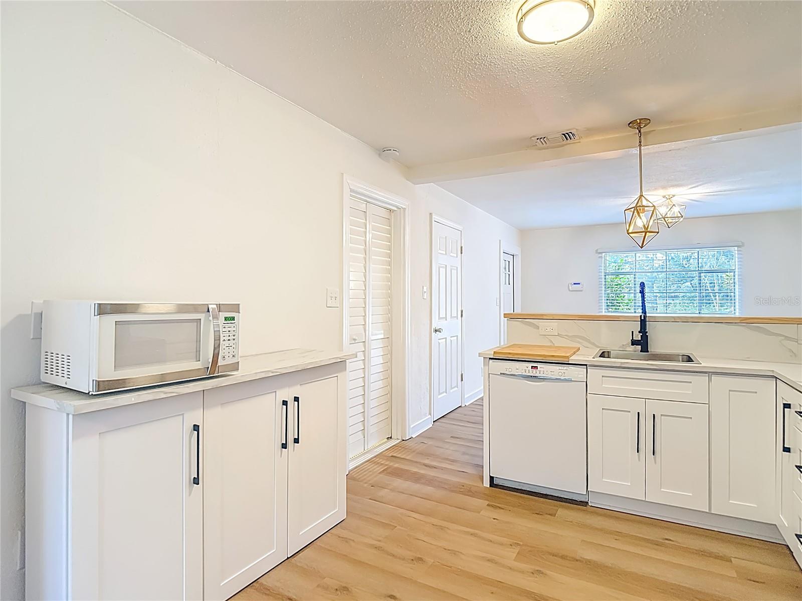 Image 13 of 39 For 2210 Idlewild Avenue