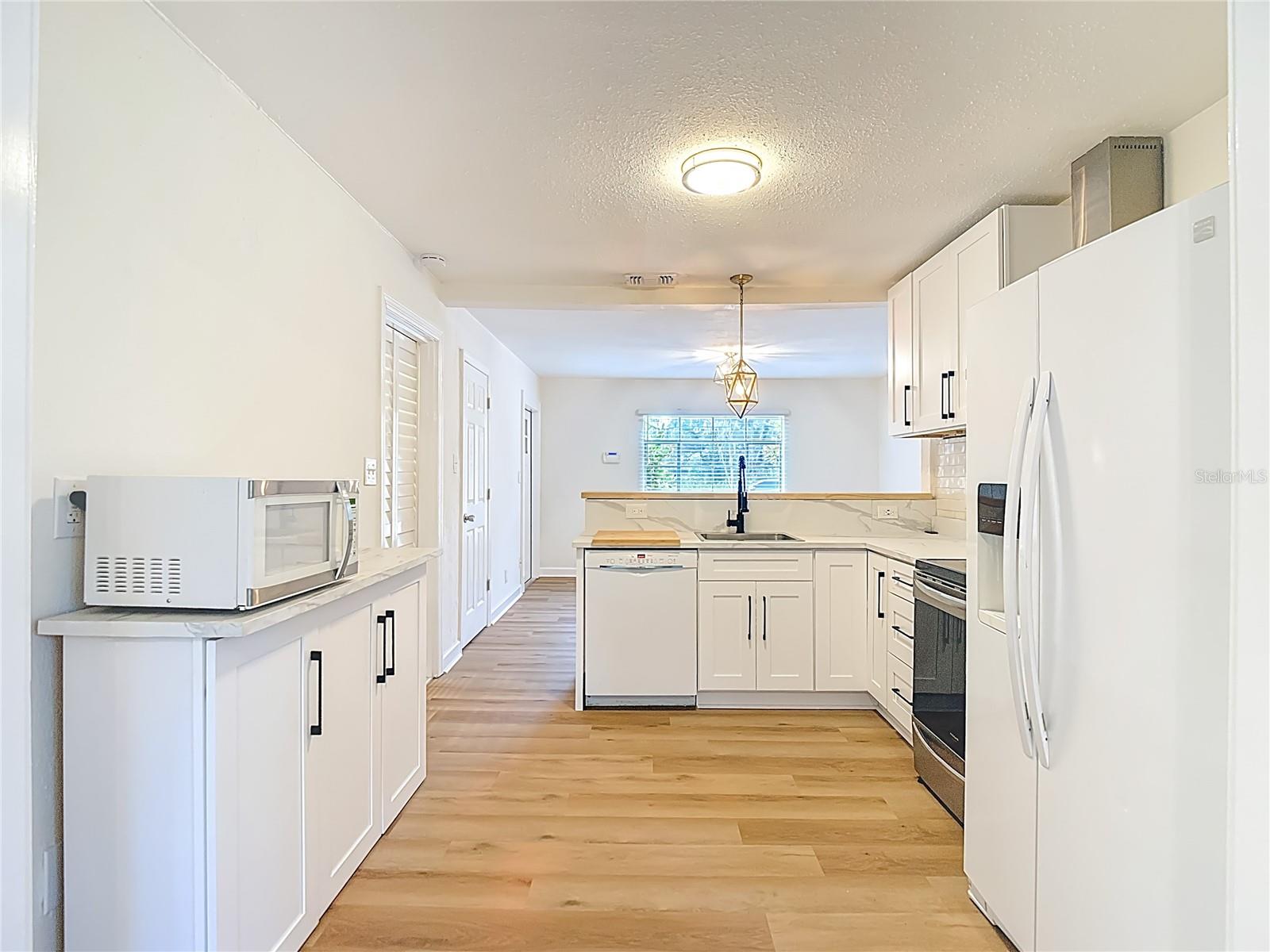 Image 14 of 39 For 2210 Idlewild Avenue