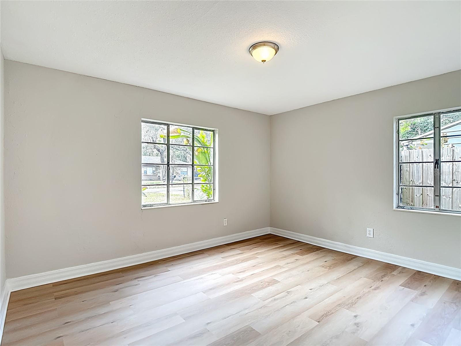 Image 20 of 39 For 2210 Idlewild Avenue