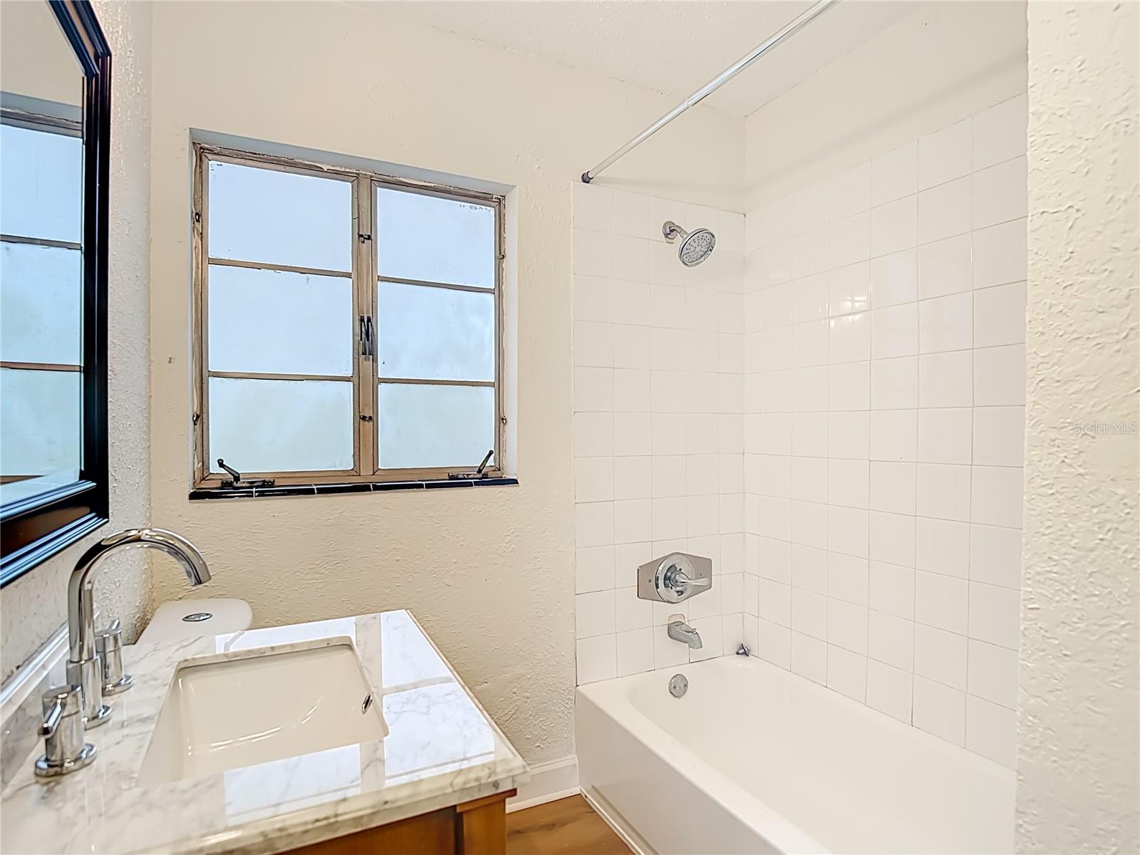 Image 28 of 39 For 2210 Idlewild Avenue