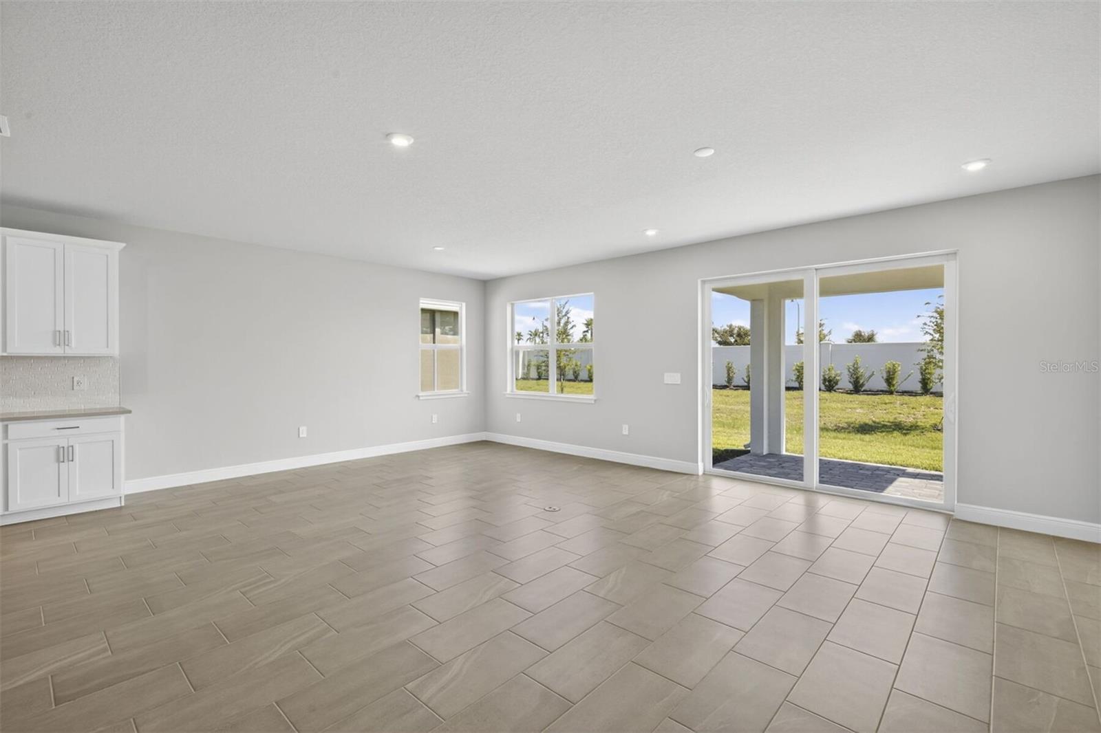 Image 6 of 48 For 11830 Starbright Path