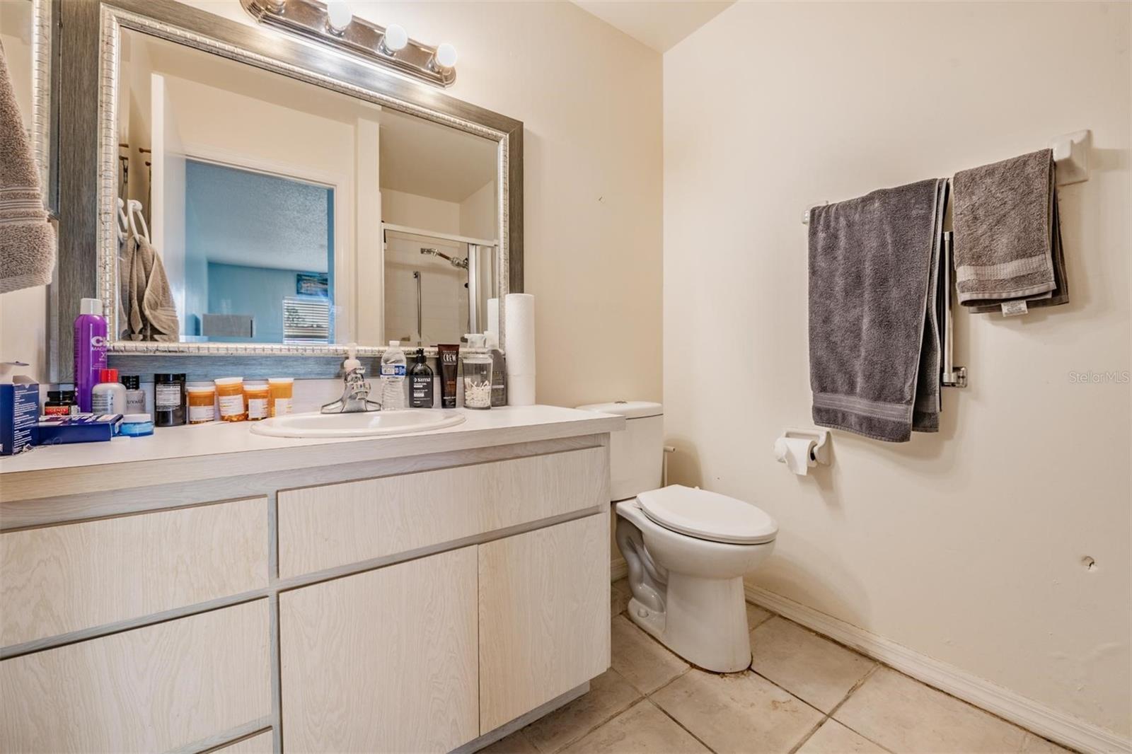 Image 16 of 48 For 1905 Canterbury Lane 17