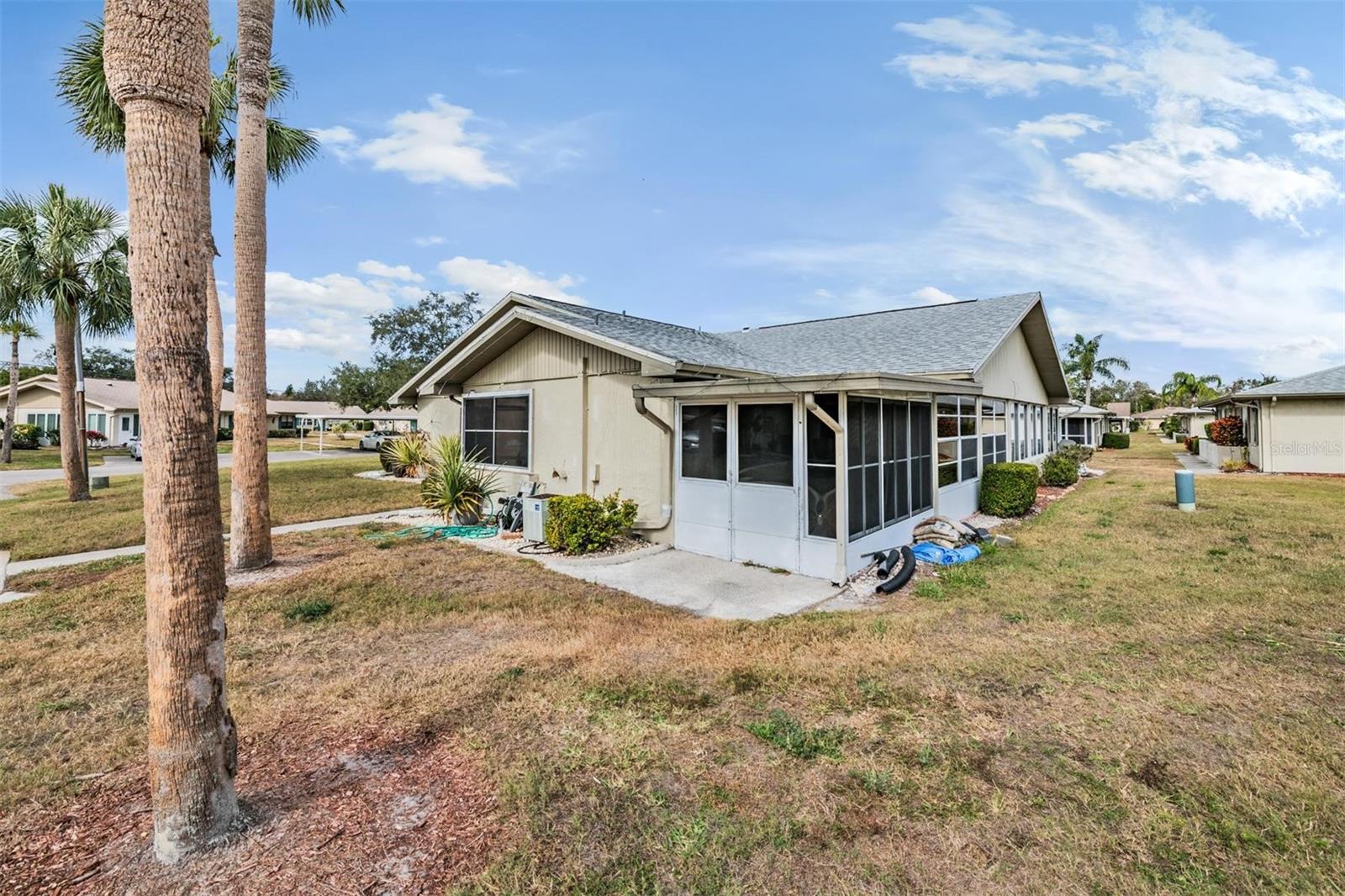 Image 25 of 48 For 1905 Canterbury Lane 17