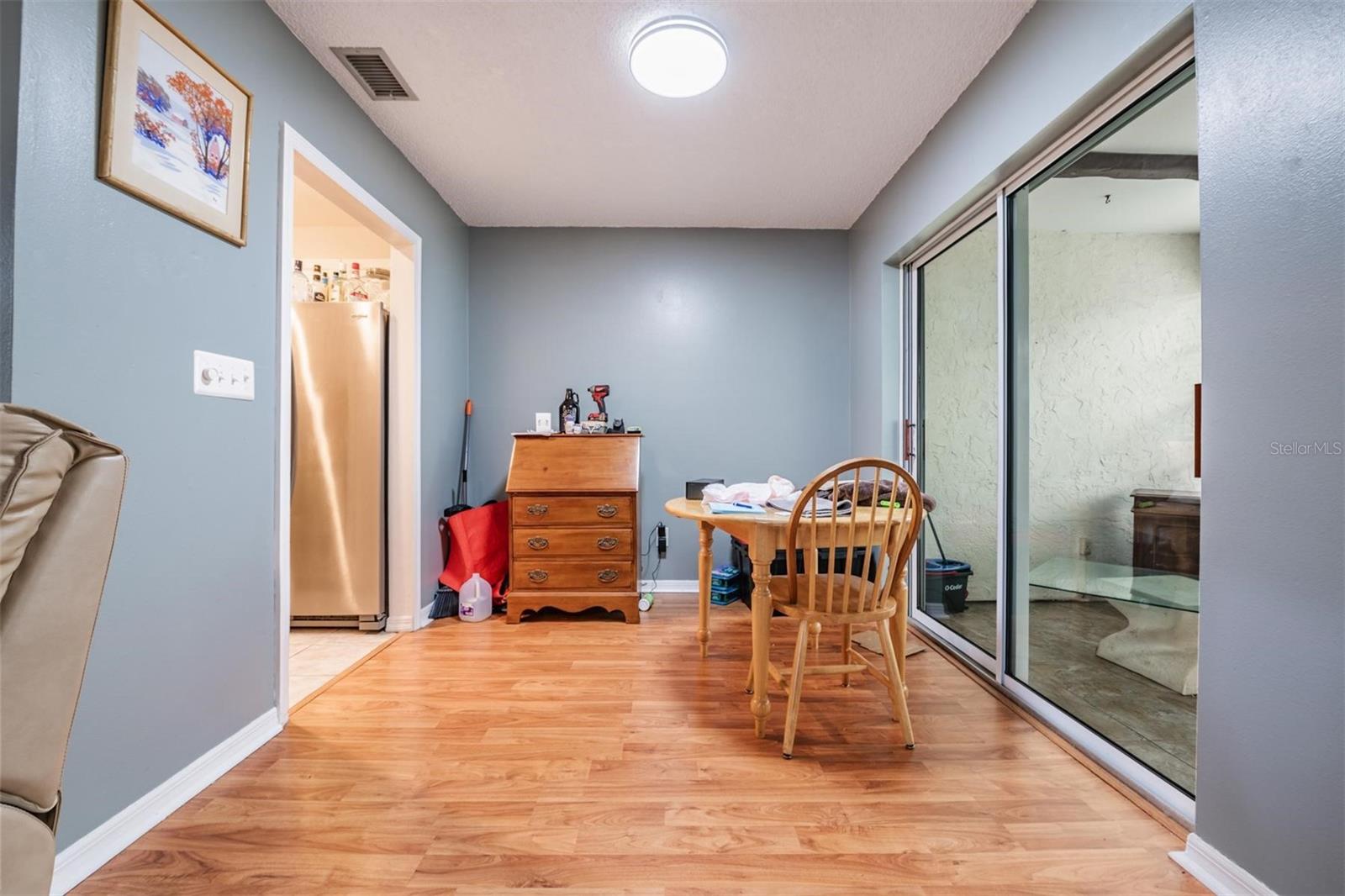 Image 7 of 48 For 1905 Canterbury Lane 17