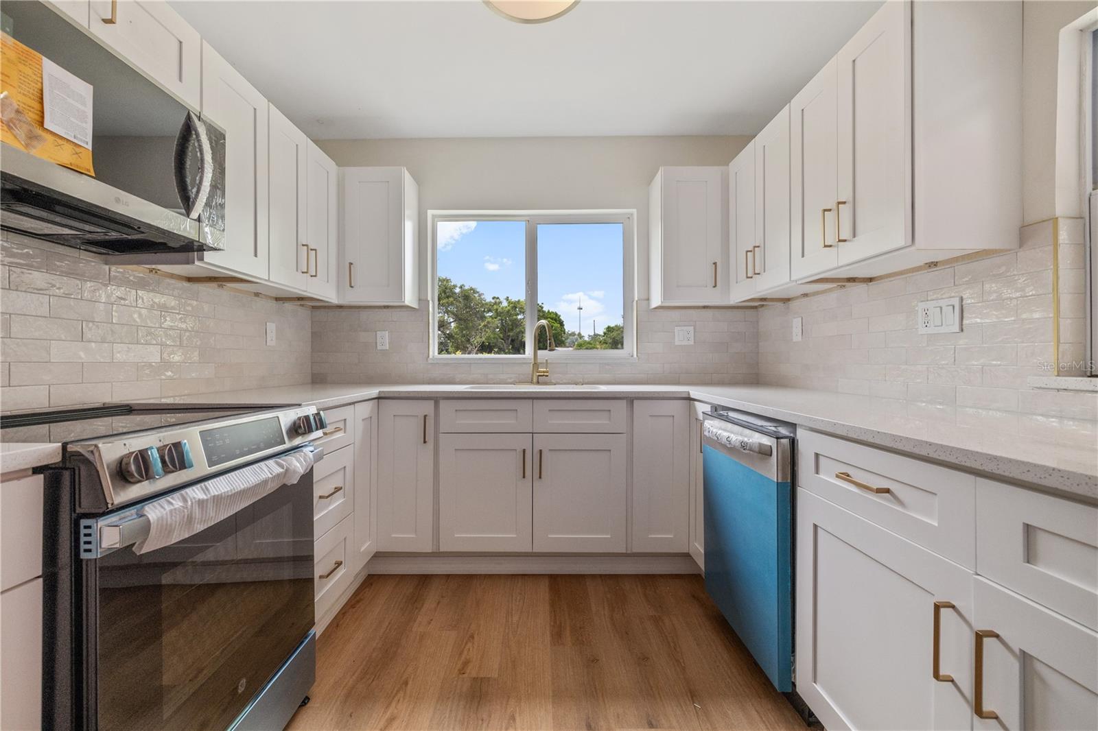 Image 7 of 26 For 8916 Memorial Highway