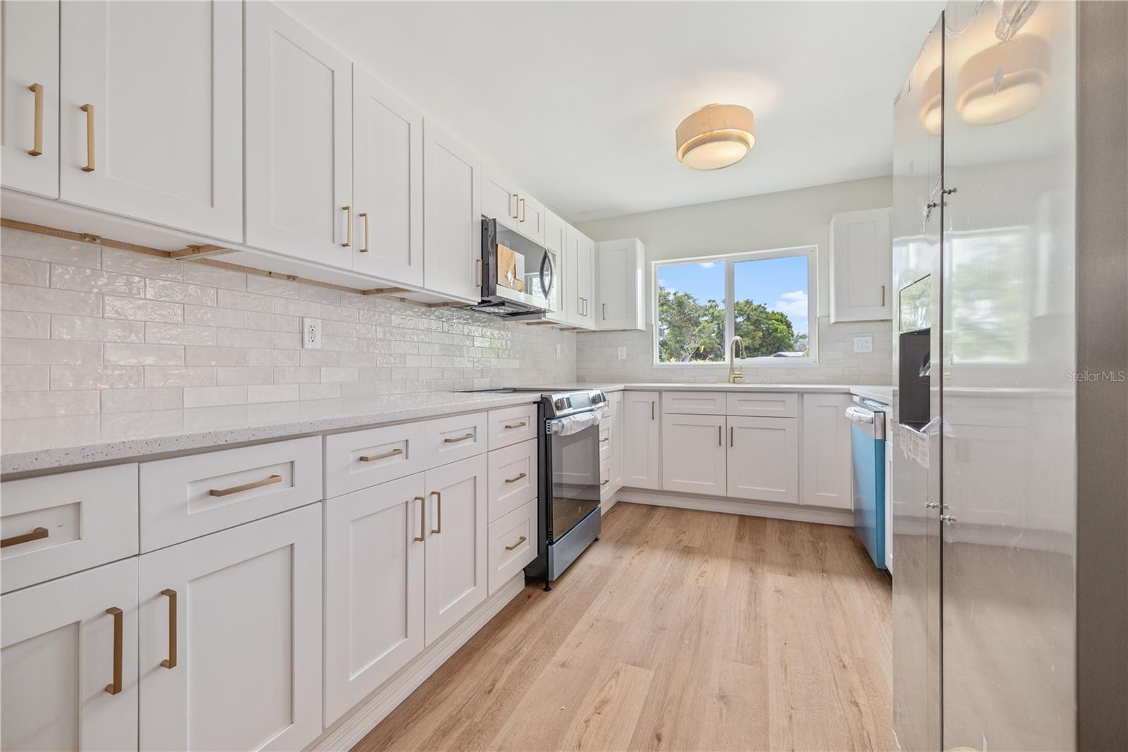 Image 8 of 26 For 8916 Memorial Highway