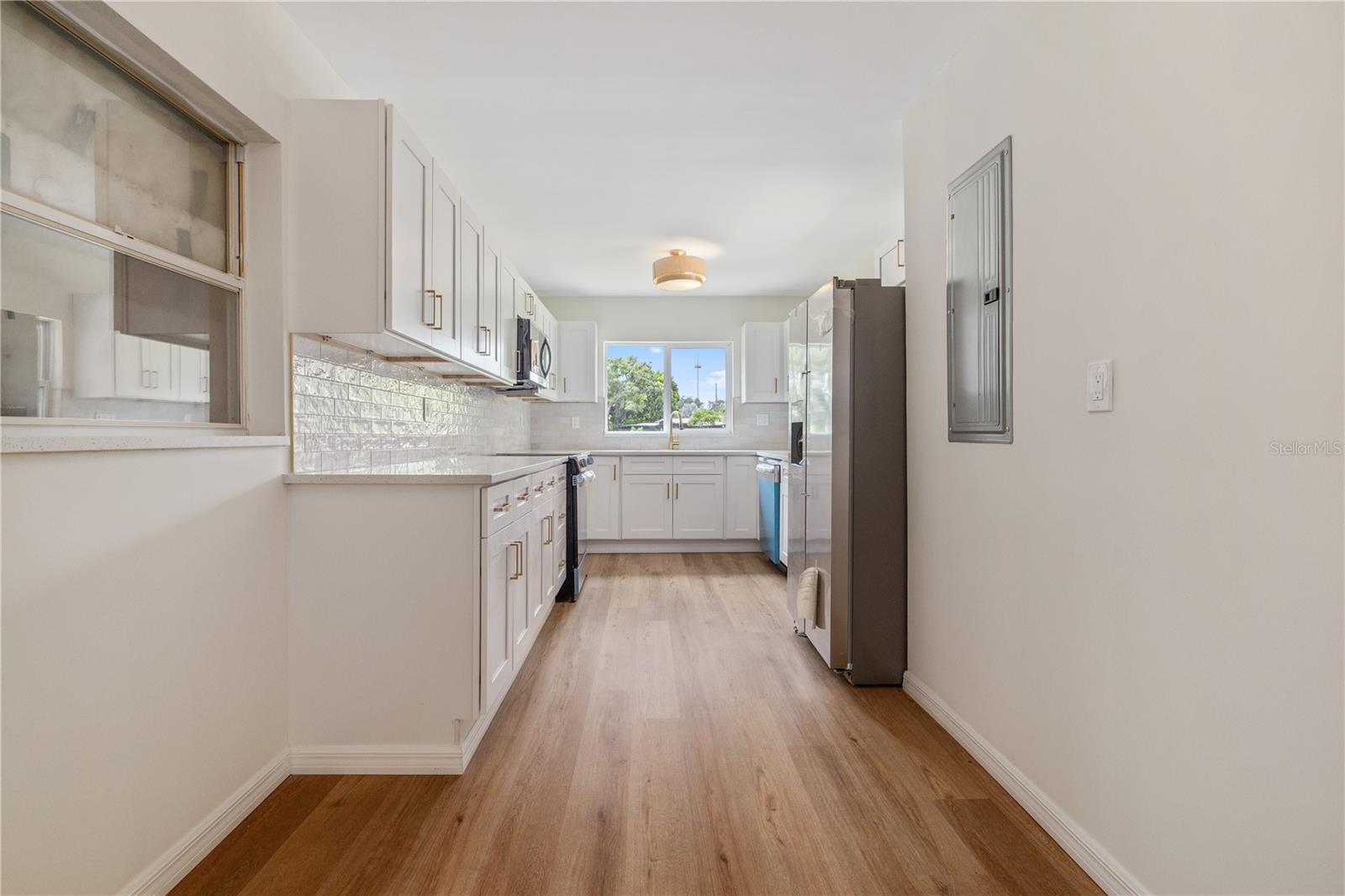 Image 9 of 26 For 8916 Memorial Highway