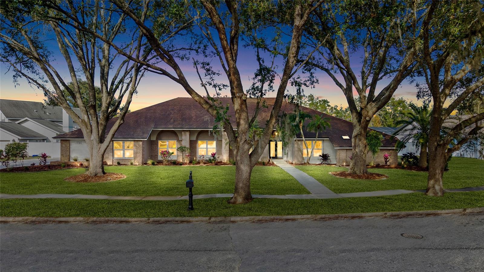 Details for 17917 Clear Lake Drive, LUTZ, FL 33548