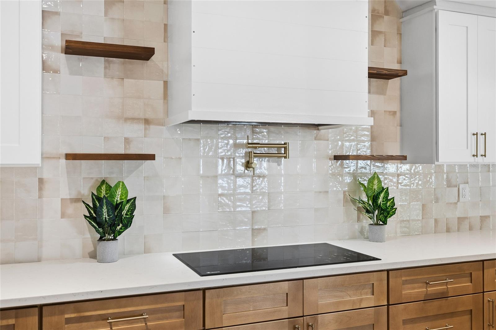 Image 16 of 71 For 17917 Clear Lake Drive