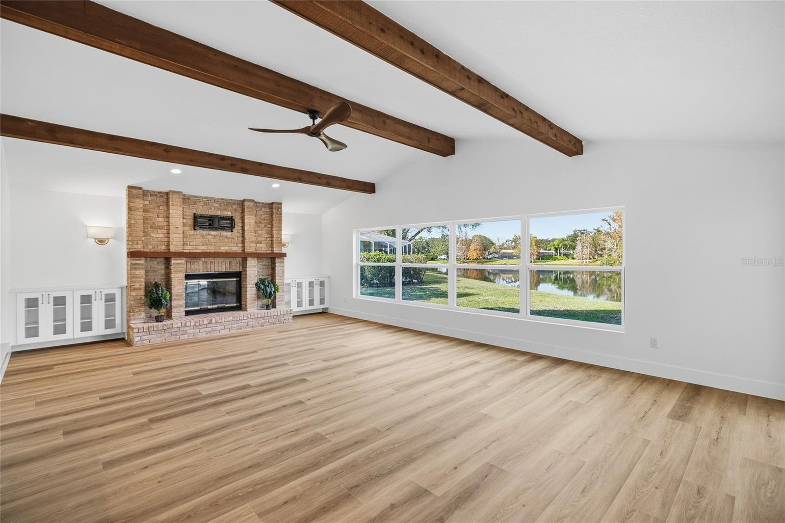 Image 20 of 71 For 17917 Clear Lake Drive