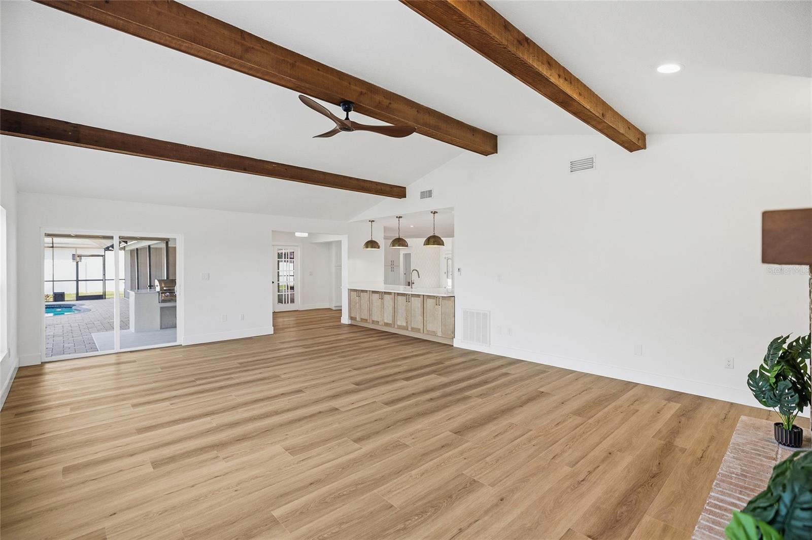 Image 22 of 71 For 17917 Clear Lake Drive