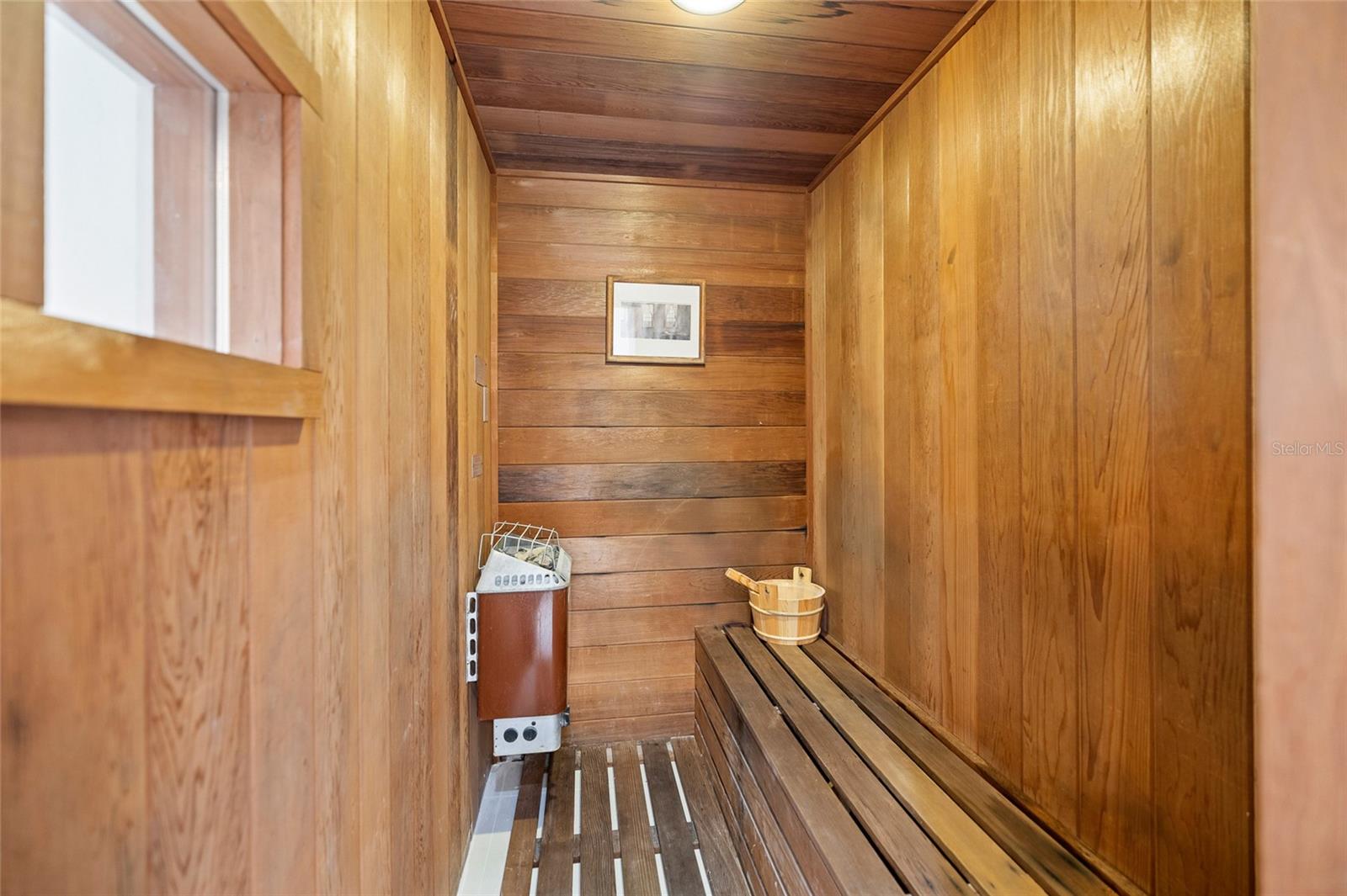 Image 47 of 71 For 17917 Clear Lake Drive