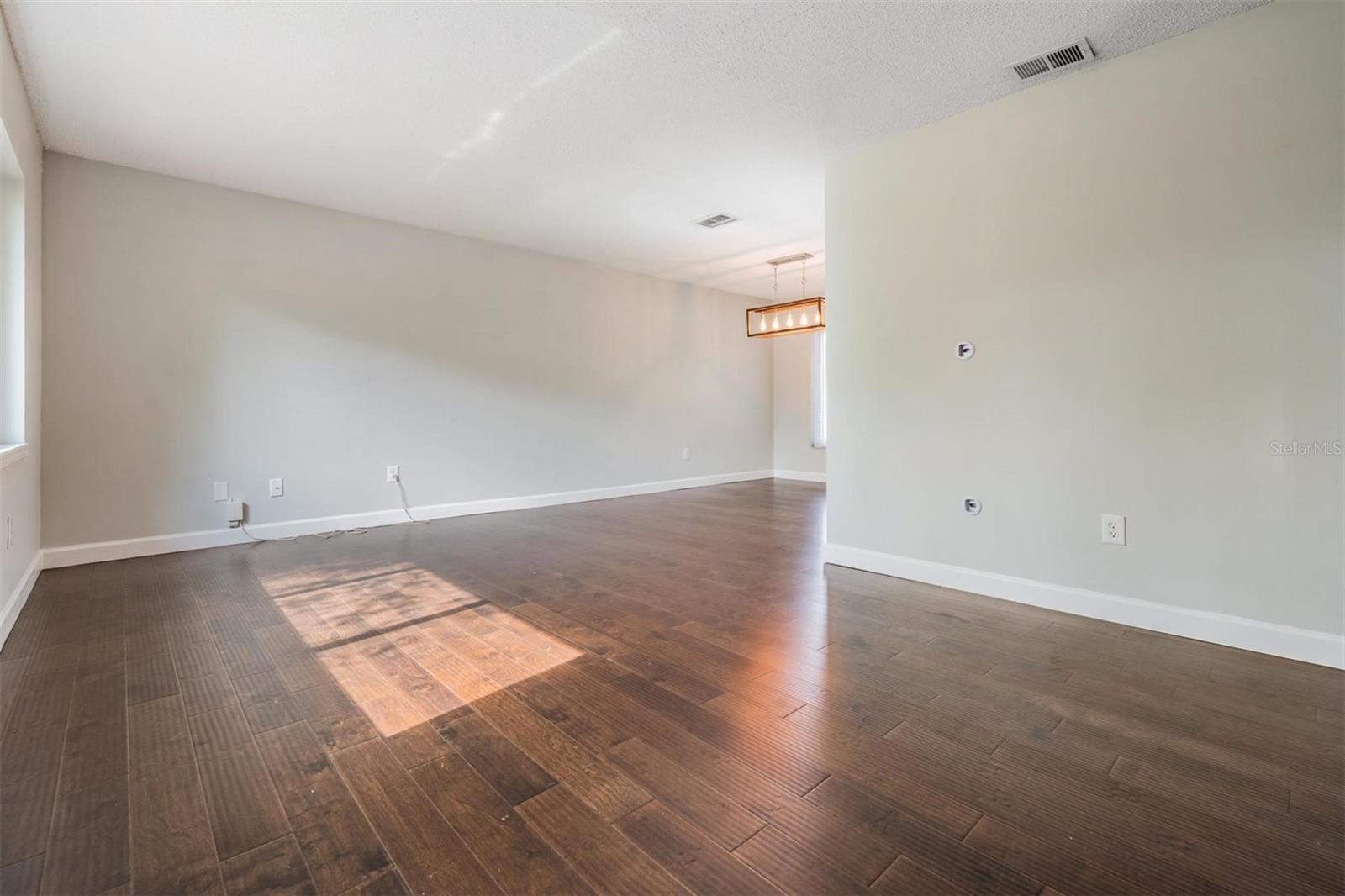 Image 8 of 51 For 4505 Old Saybrook Avenue