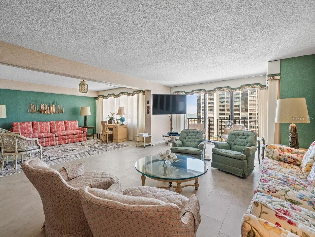 Image 17 of 76 For 1400 Gulf Boulevard 806