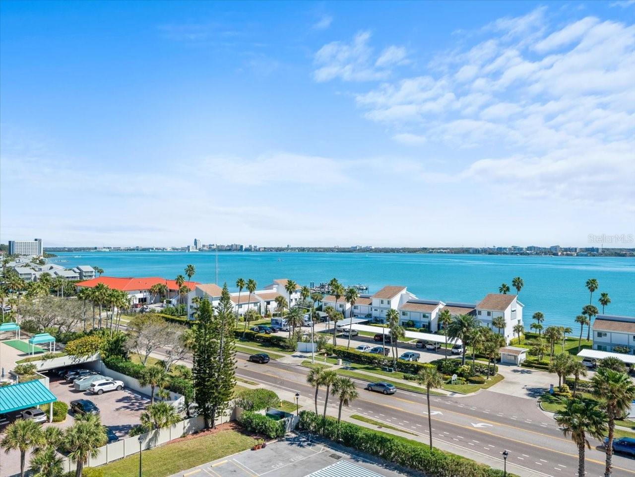 Image 25 of 76 For 1400 Gulf Boulevard 806