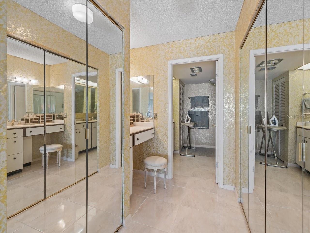 Image 41 of 76 For 1400 Gulf Boulevard 806