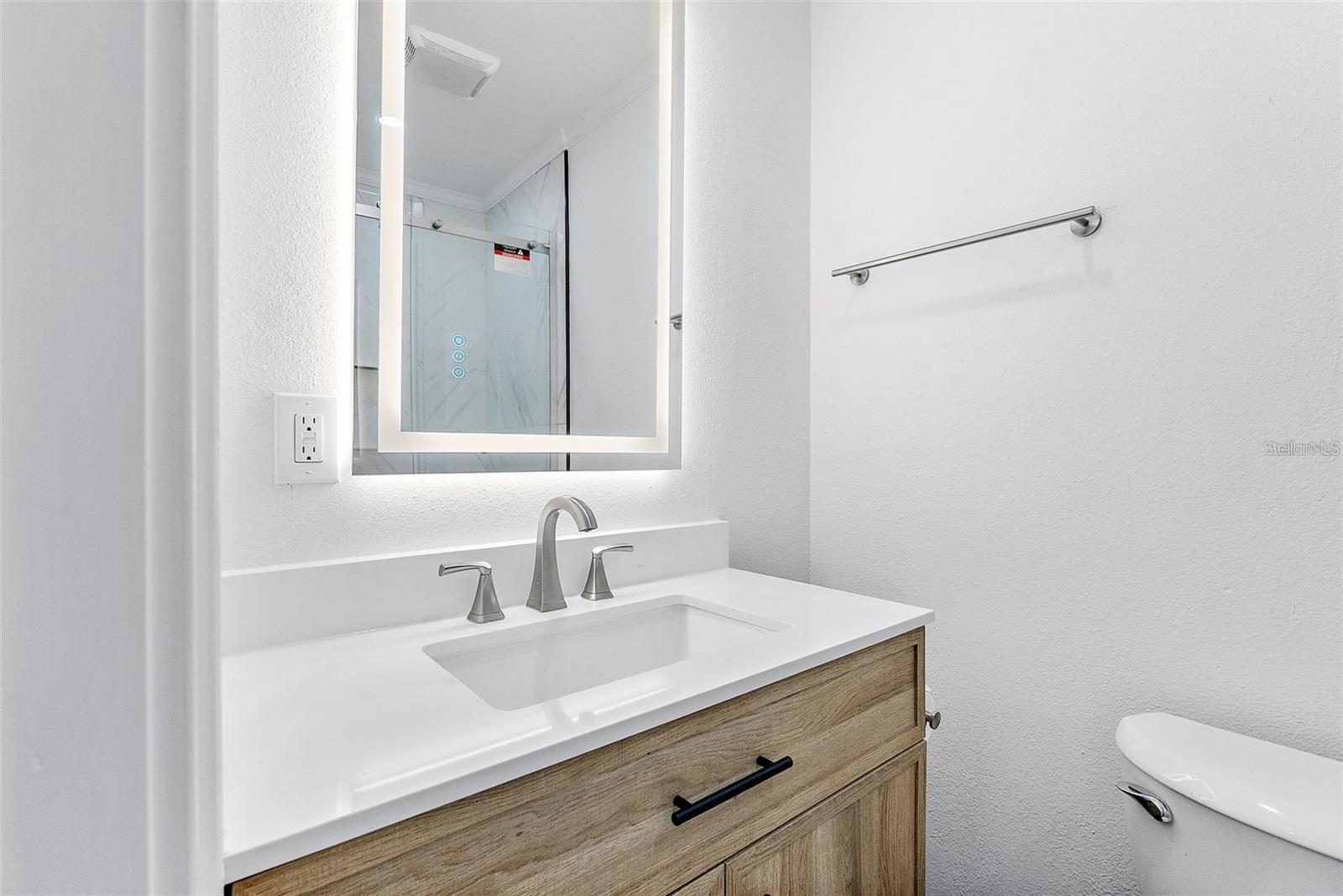 Image 10 of 35 For 3924 45th Avenue N