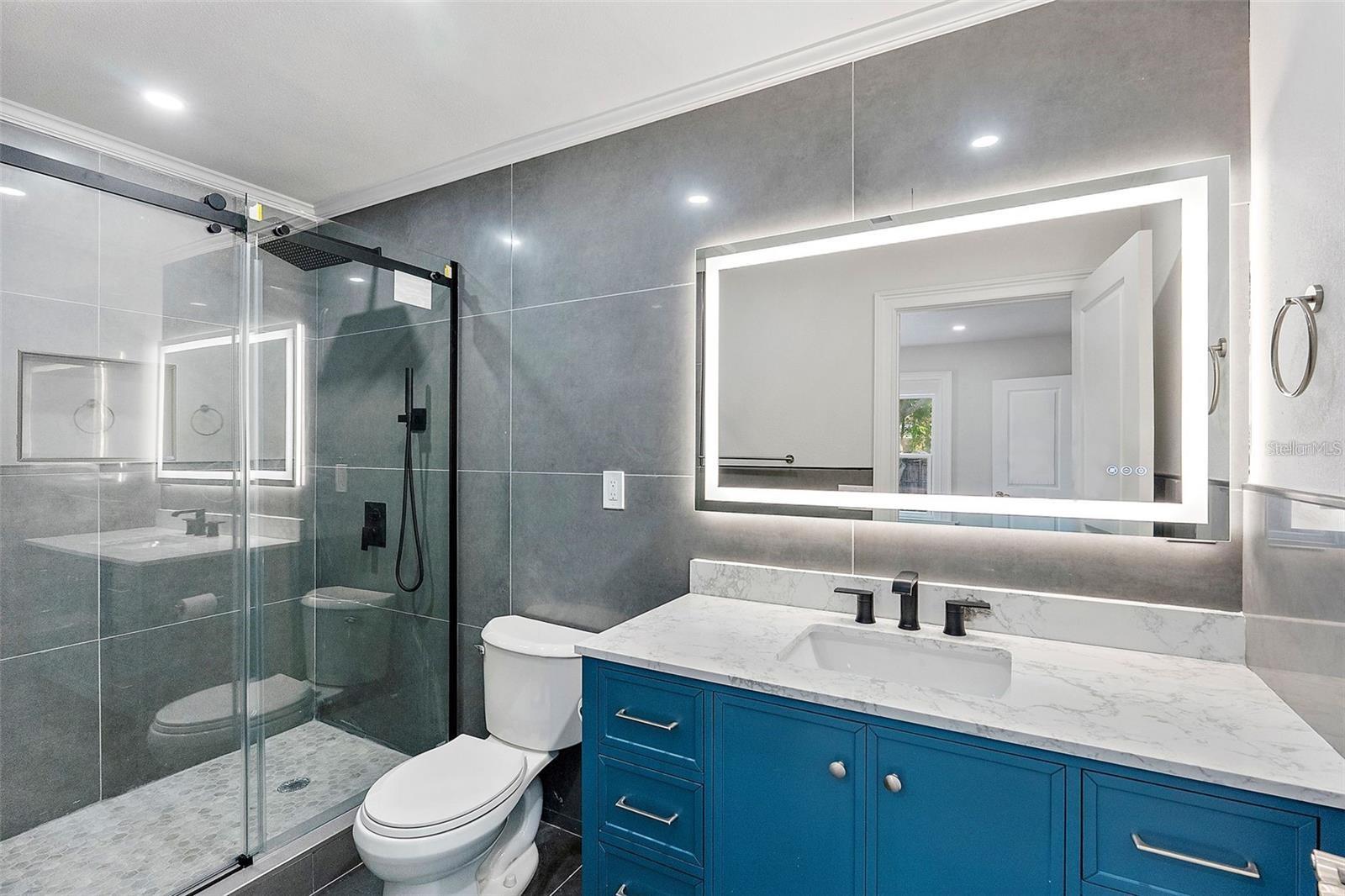 Image 17 of 35 For 3924 45th Avenue N