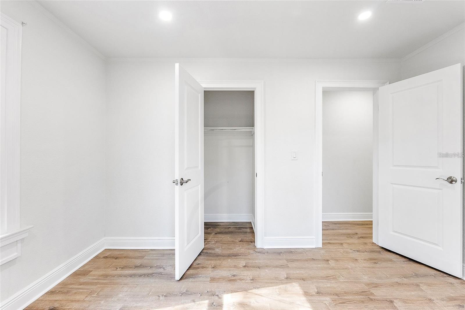 Image 18 of 35 For 3924 45th Avenue N