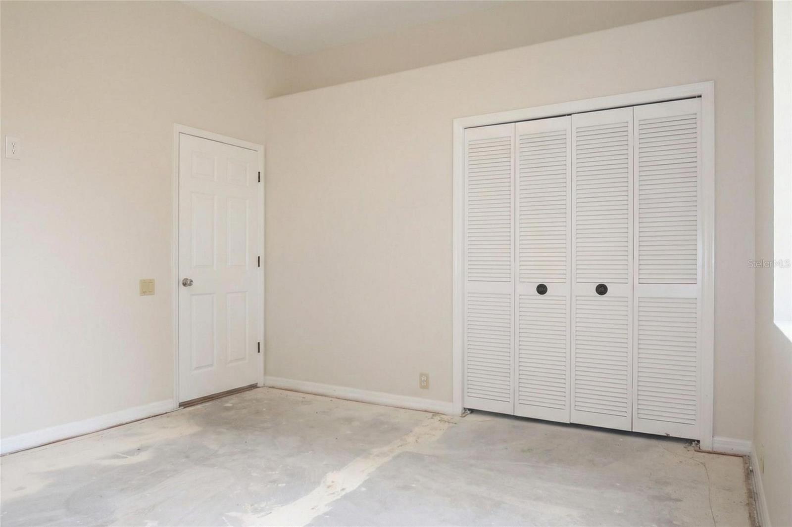 Image 17 of 28 For 17316 Hialeah Drive