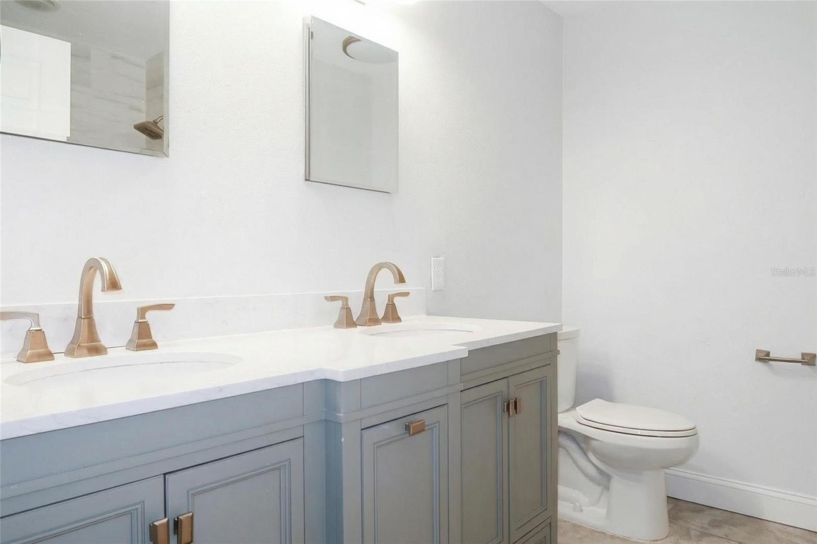 Image 20 of 28 For 17316 Hialeah Drive