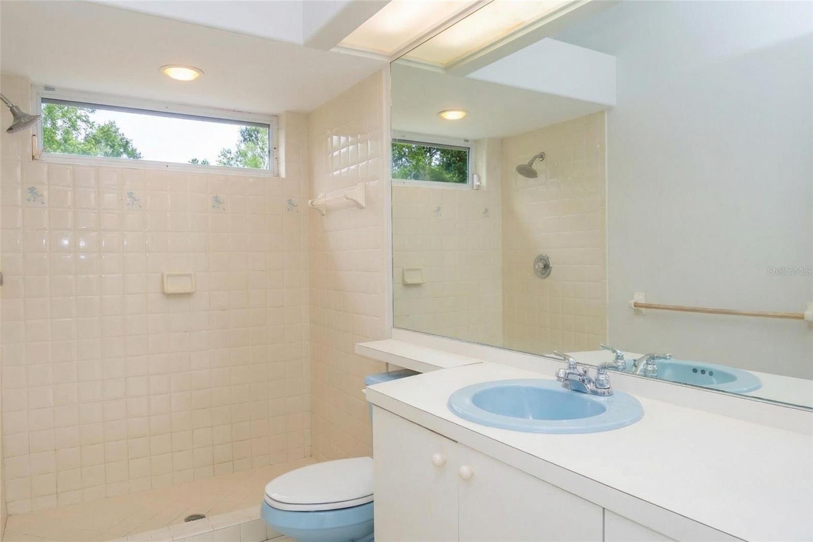 Image 24 of 28 For 17316 Hialeah Drive