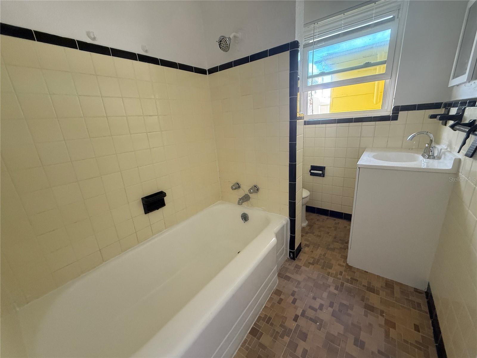 Image 11 of 47 For 8301 Gulf Boulevard