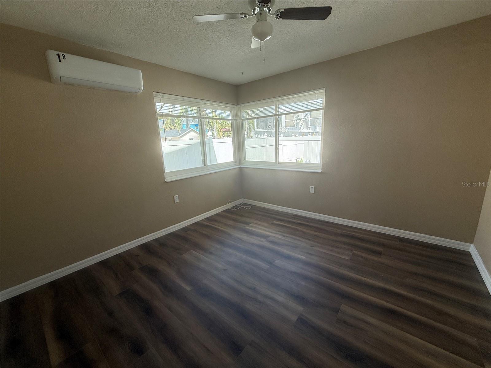 Image 12 of 47 For 8301 Gulf Boulevard