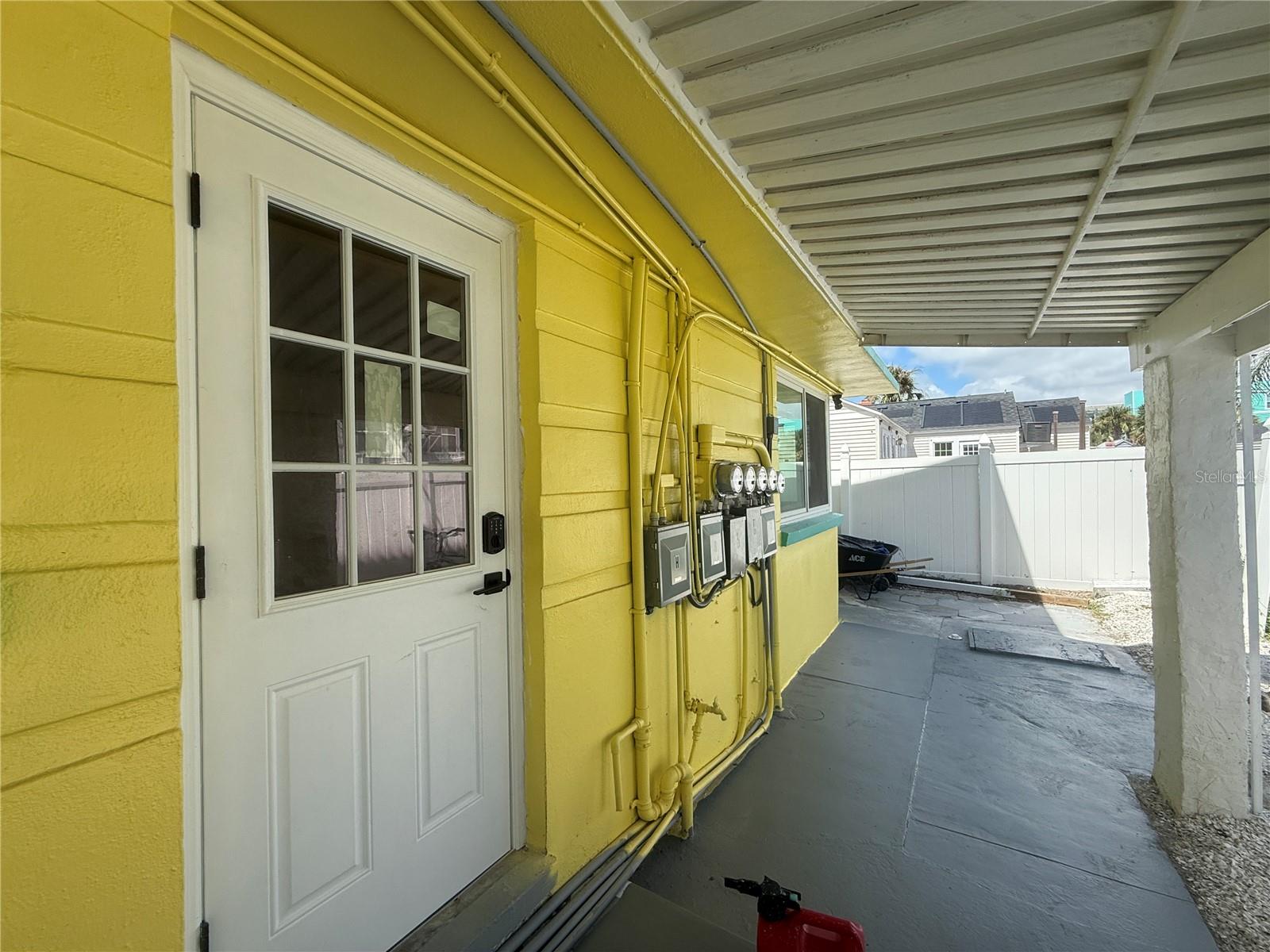 Image 14 of 47 For 8301 Gulf Boulevard