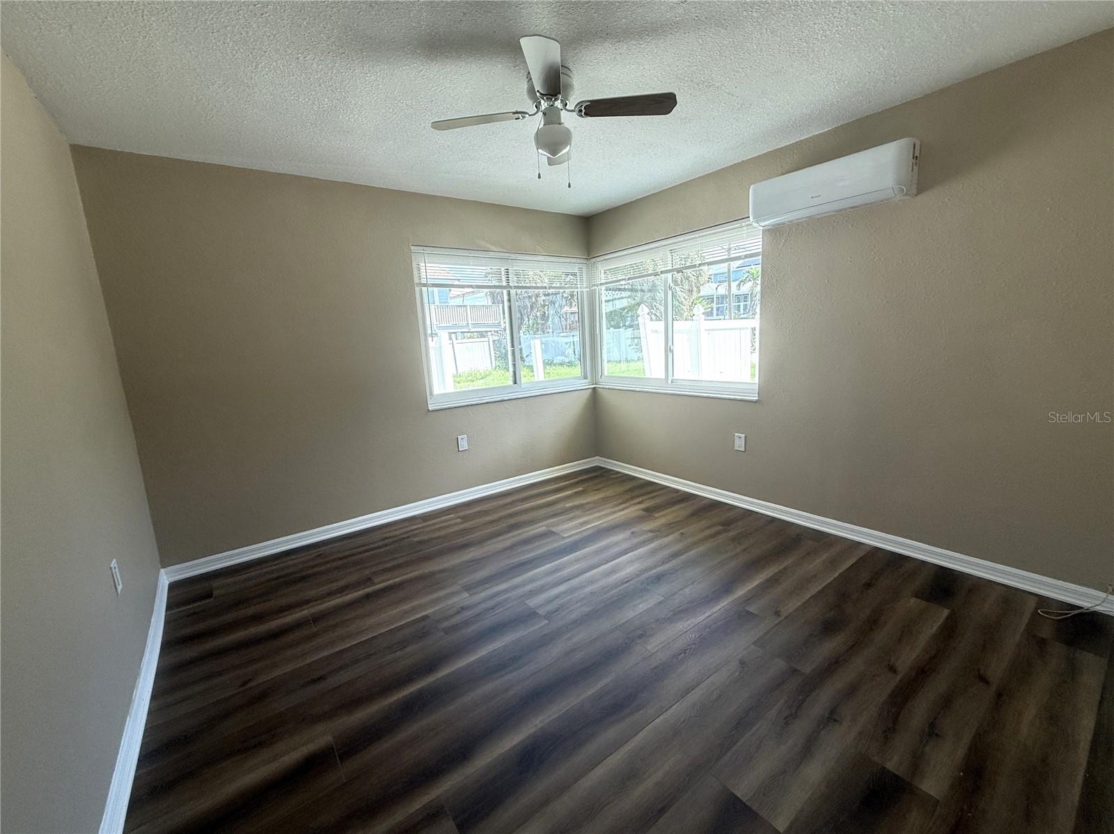 Image 21 of 47 For 8301 Gulf Boulevard