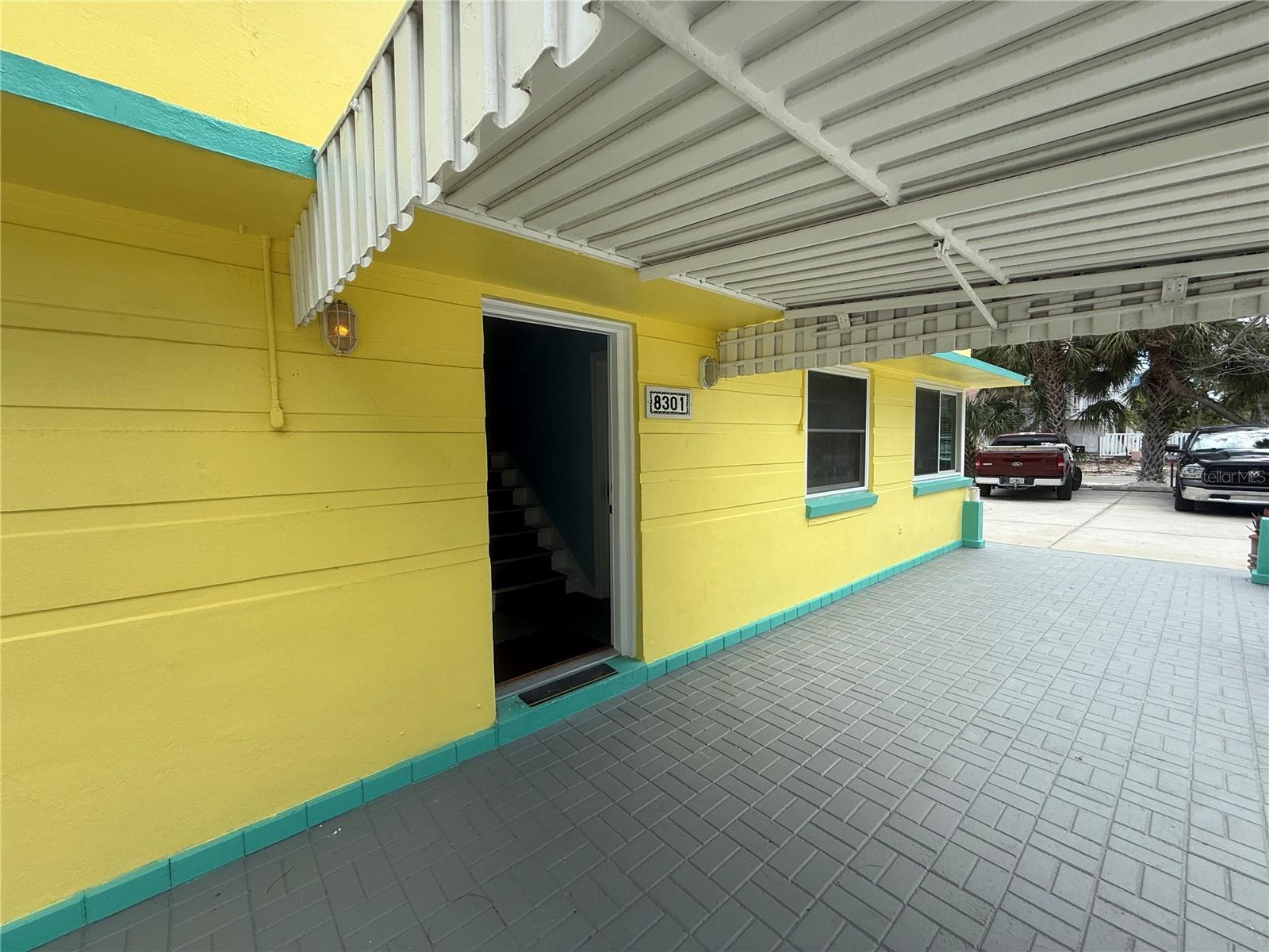 Image 25 of 47 For 8301 Gulf Boulevard