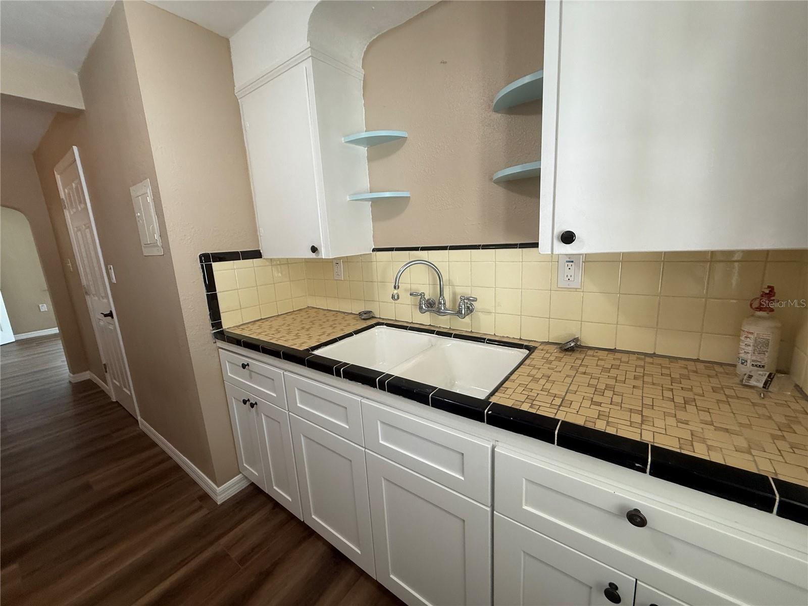 Image 7 of 47 For 8301 Gulf Boulevard